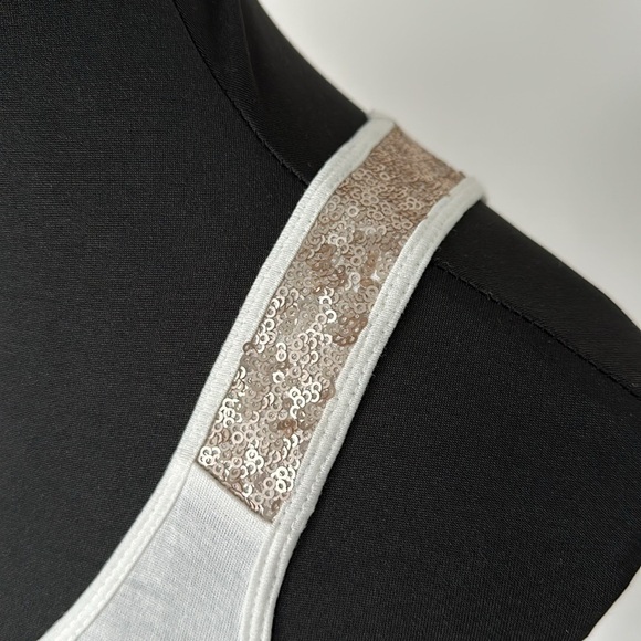 Old Navy Tank Top with Sequin Detail Sz SM - Picture 3 of 5